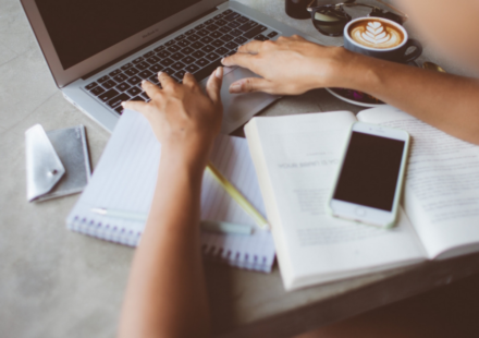 How to make 2026 a successful academic resolutions year by setting new year goals?