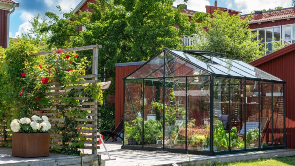 What Tools Do You Need to Winterize a Garden?
